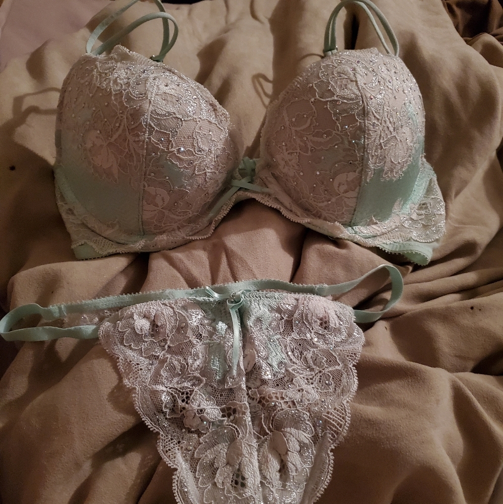 Victoria Secret Very Sexy Set!